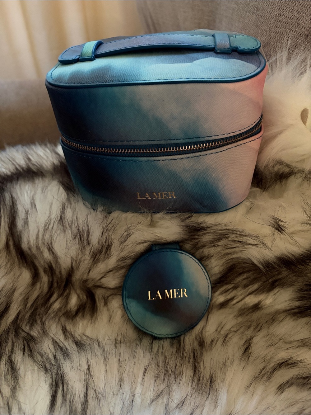 La Mer Teal and Pink Ombre Cosmetic Case